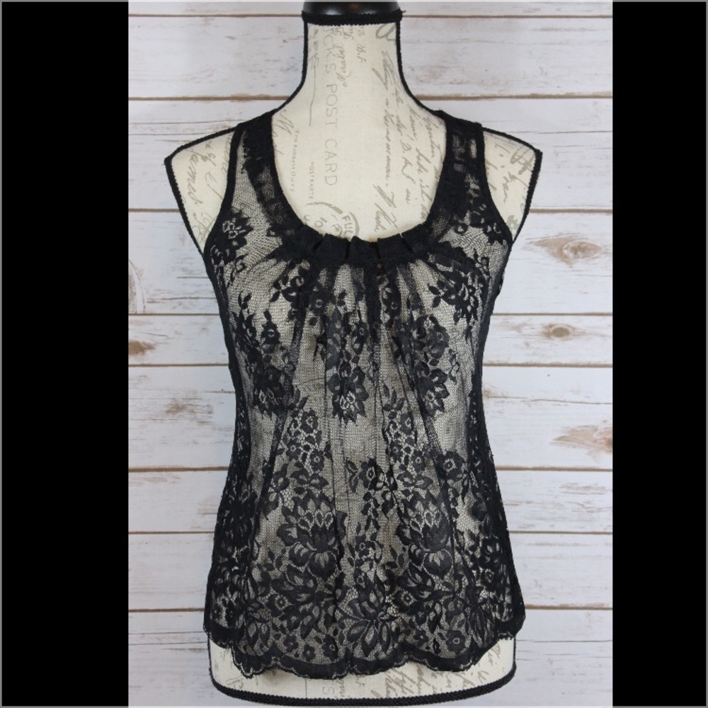 Express Lace black top