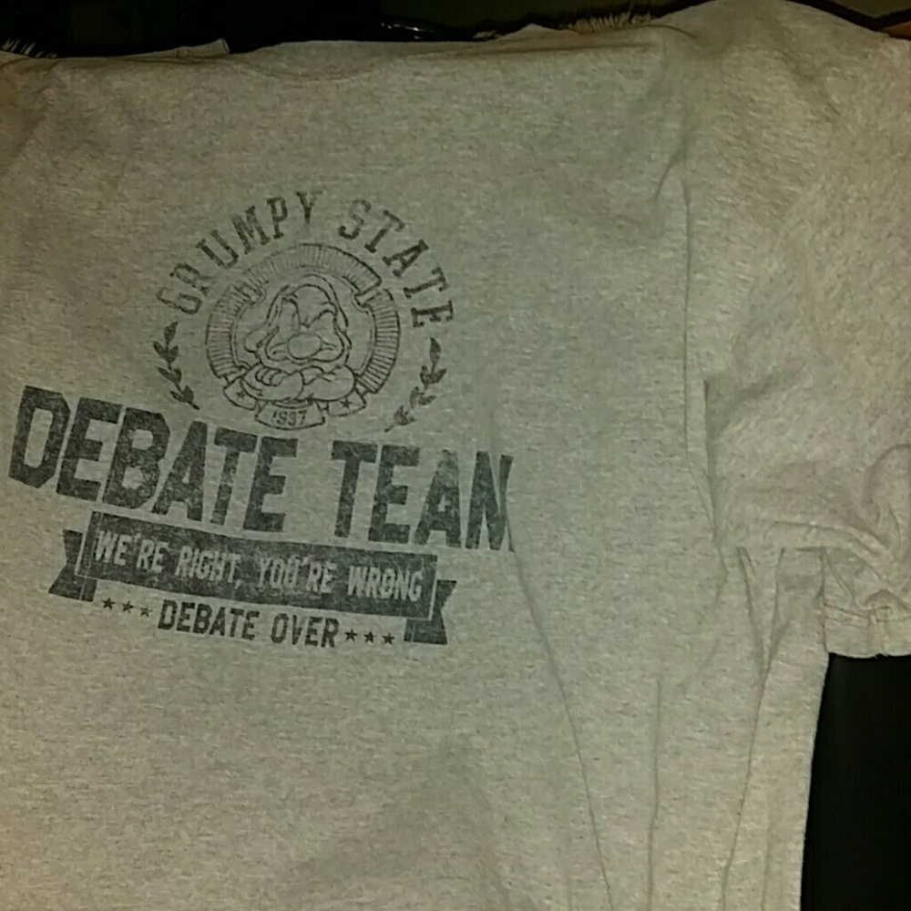 SZ2XL?  GRUMPY STATE DEBATE TEAM GREY TEE
