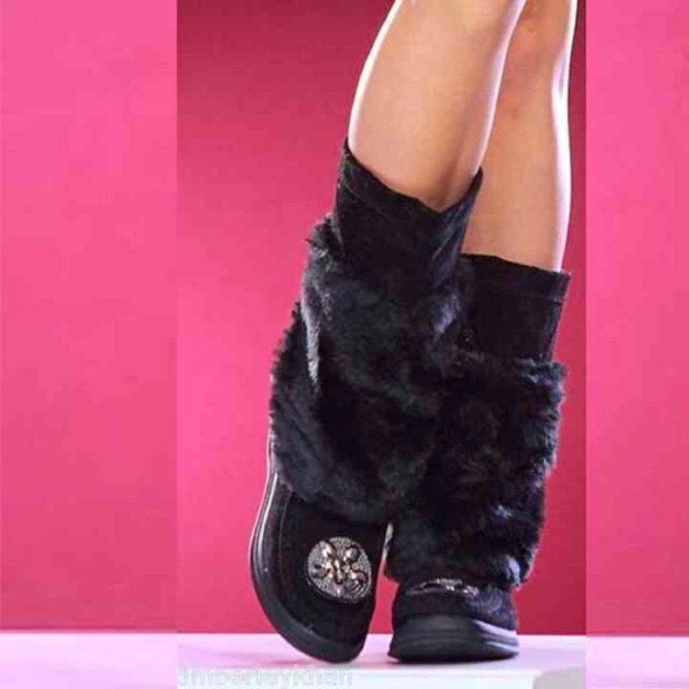 BLACK FUR MID CALF HIGH PLATFORM BOOTIES