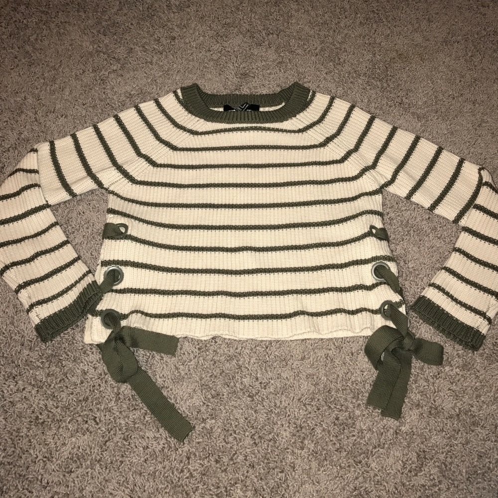 Forever21 striped green and cream sweater w/ ties