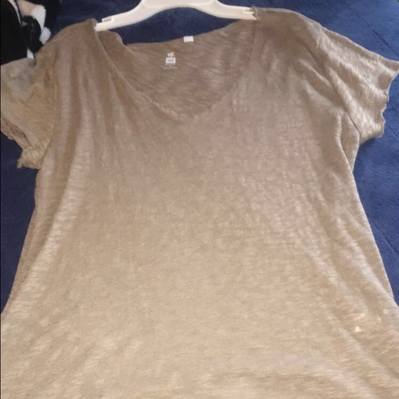 Tshirt - Picture 1 of 1