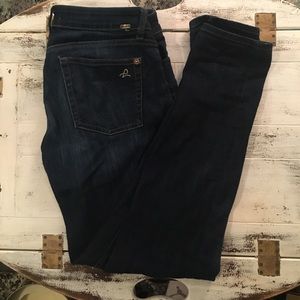 DL1961 Florence Instasculpt jeans. Size 28