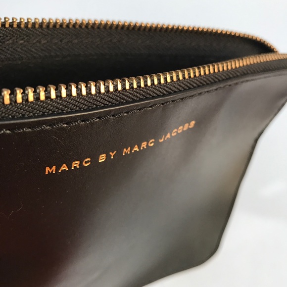 Authentic Marc by Marc Jacobs Leather Clutch - Picture 3 of 7