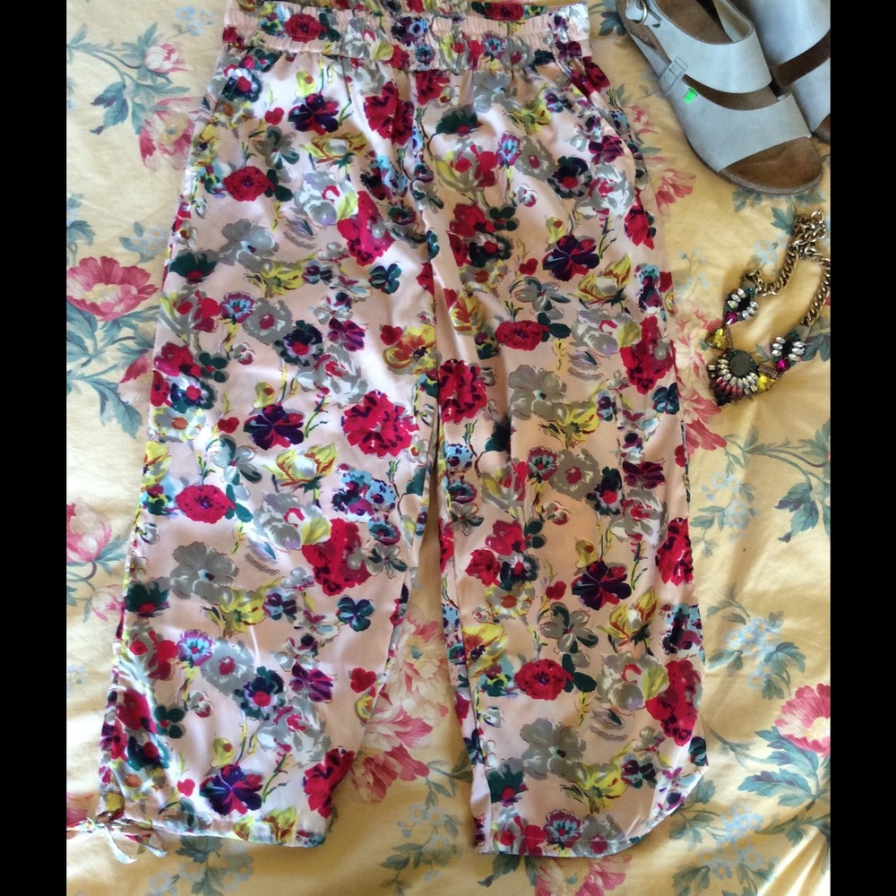 🌺🌿🌻🌷Pins And Needles Ankle Pants🌷🌻🌿🌺