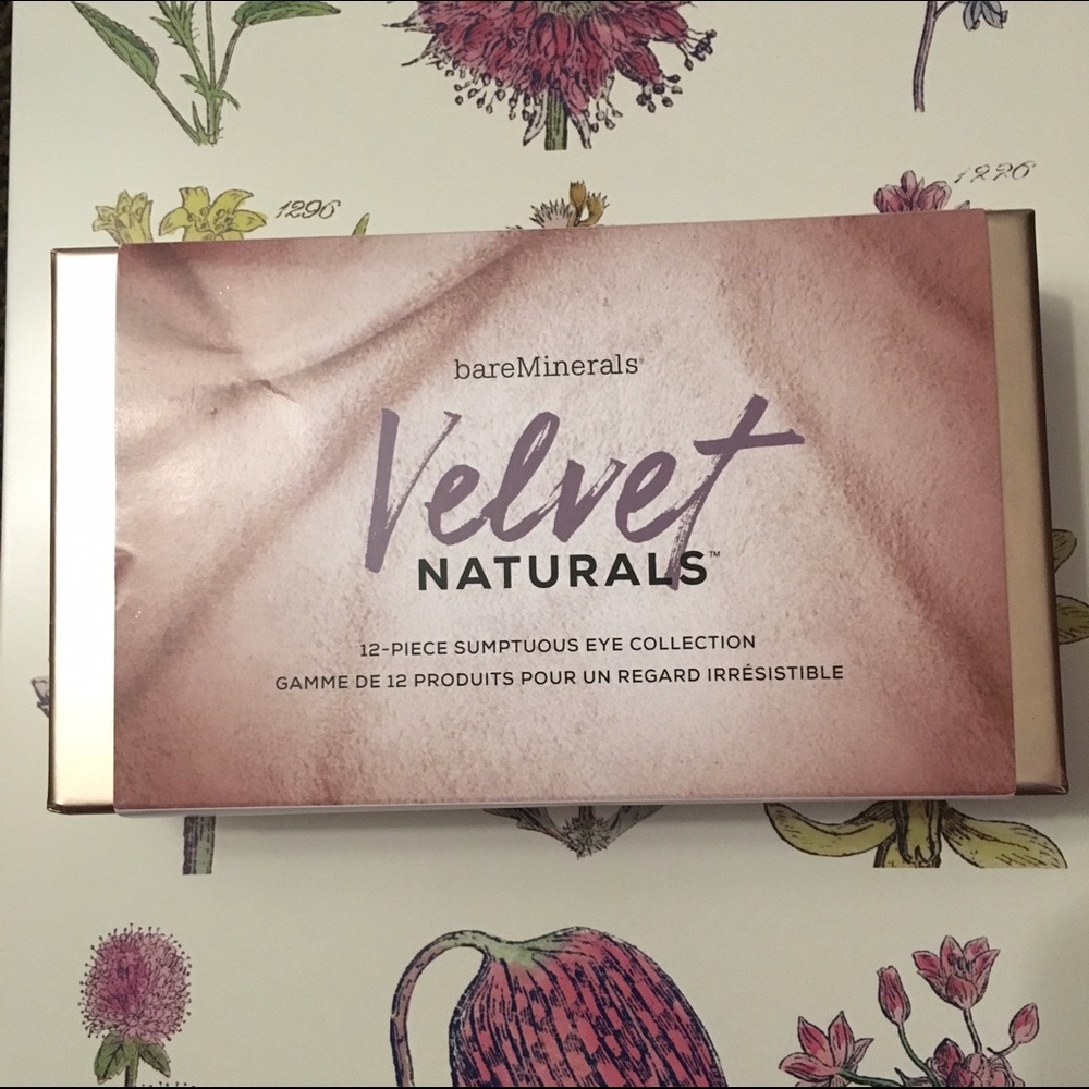 NIP BareMinerals Velvet Naturals