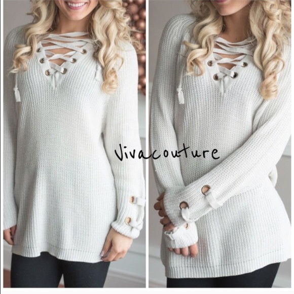 Lace up Sweater - Picture 3 of 3