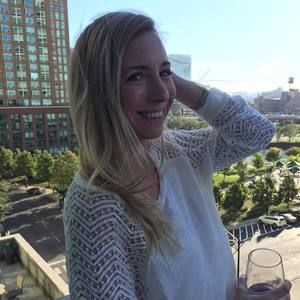 Meet your Posher, Jacqueline