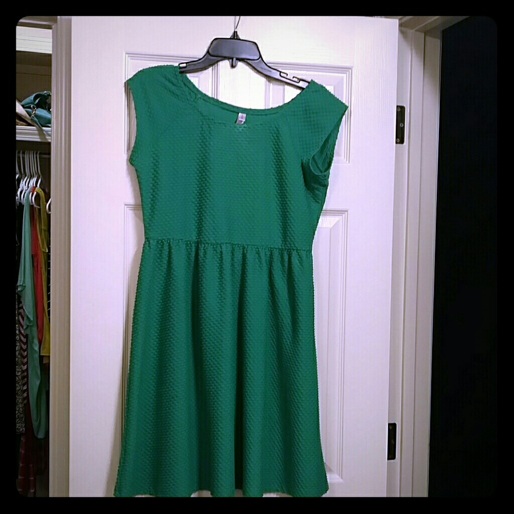Kelly green dress