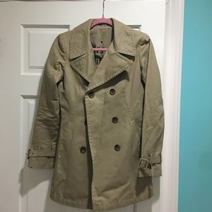 NWOT JC ADORABLE TRENCH!!