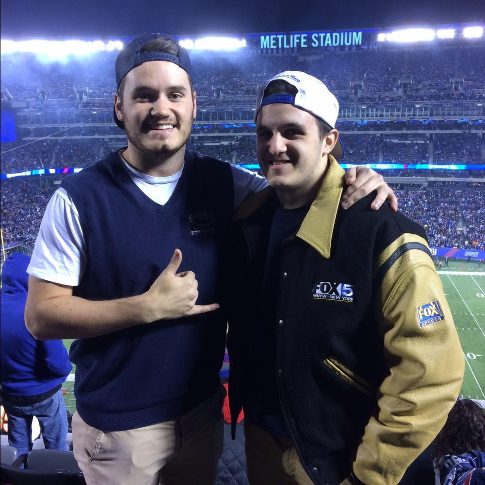 Meet your Posher, Dimitri