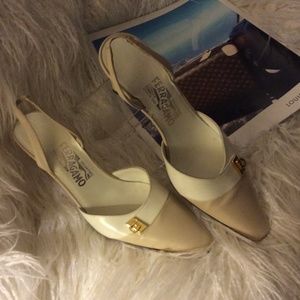 Ferragamo sling back shoes size 7 tan & cream