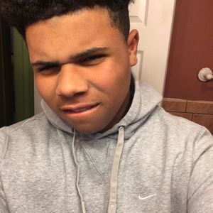 Meet your Posher, Casey