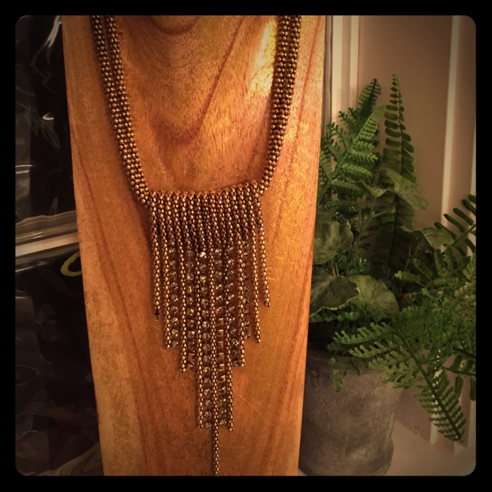 Gold fringe necklace set