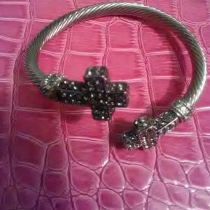 Decor cross bracelet