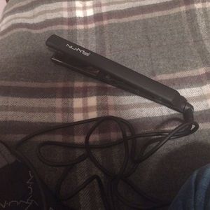SALE new nume straightener plus free dust bag