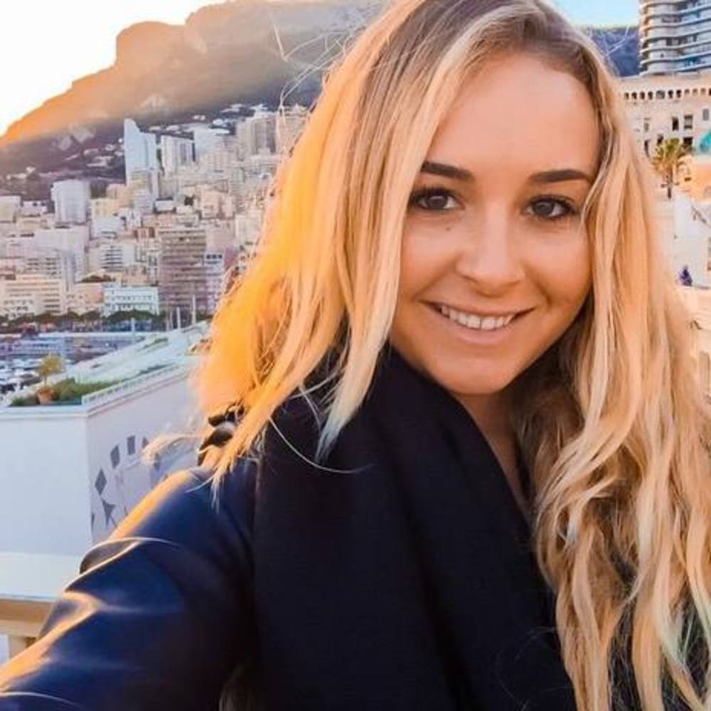 Meet your Posher, Stephanie