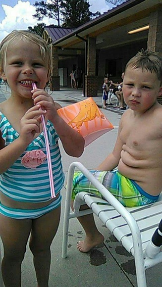 Meet your Posher, Aleshia - Picture 4 of 4