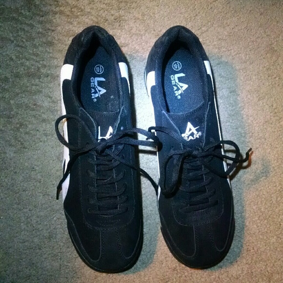 LA Gear leather black & white sneakers shoes - Picture 2 of 3