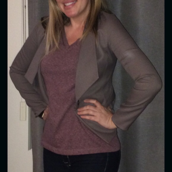 Gray Fitted Blazer - Picture 4 of 6