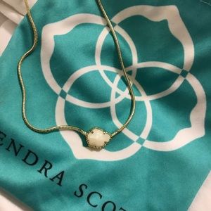 Kendra Scott necklace
