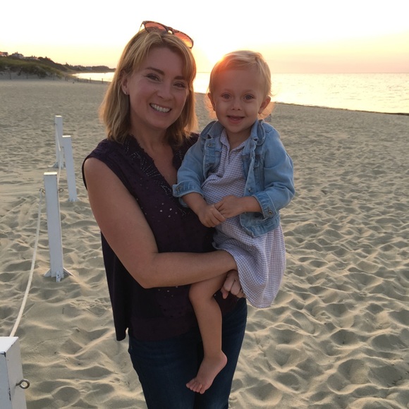 Meet your Posher, Sara - Picture 2 of 2