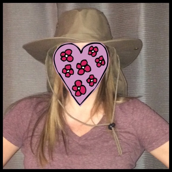 Tan Sun Hat - Picture 2 of 4