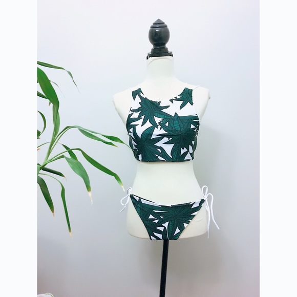 NEW tropical reversible bikini set - Picture 4 of 4