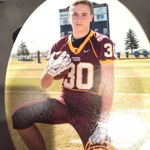 Meet your Posher, Cade