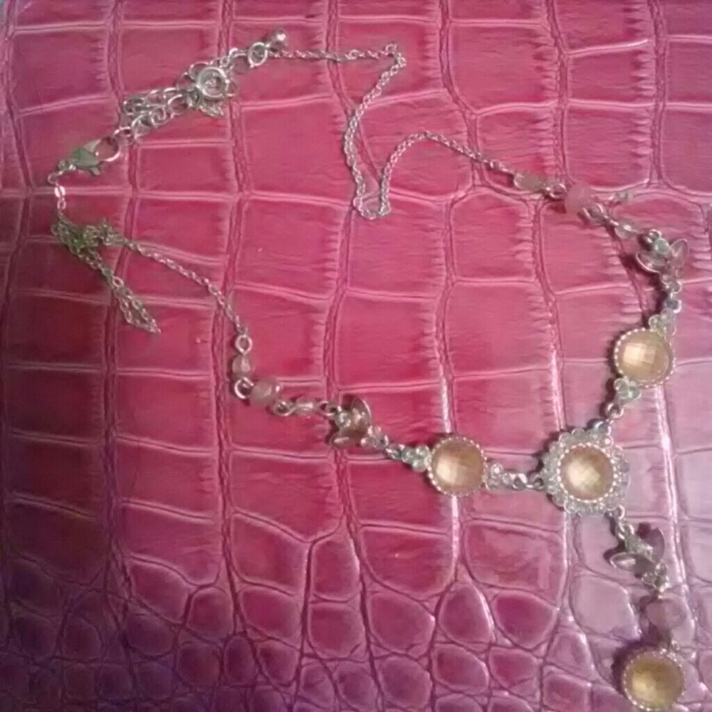 Jewelry - Picture 2 of 3