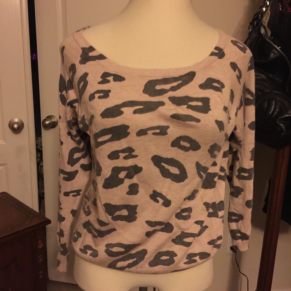 Torrid animal print soft baby pink and grey size 0