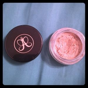 Anastasia Beverly Hills brow pomade in "blonde"