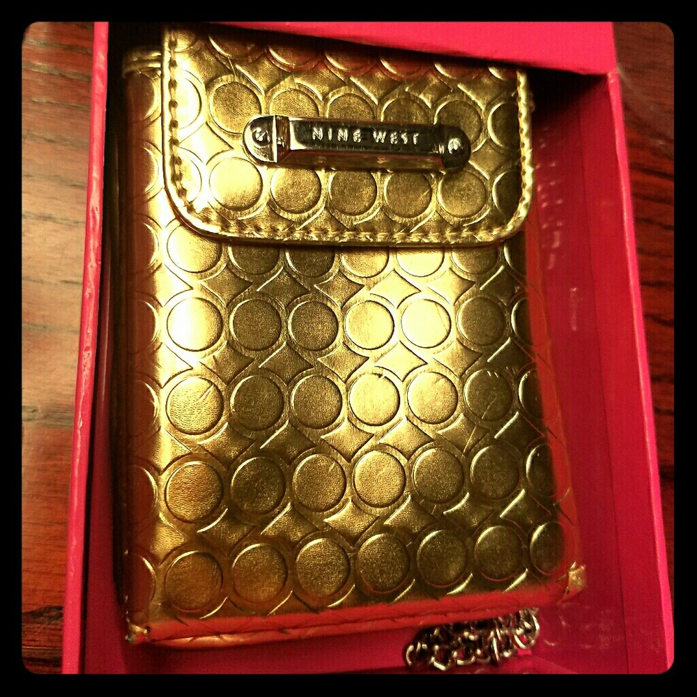 Small wristlet.
