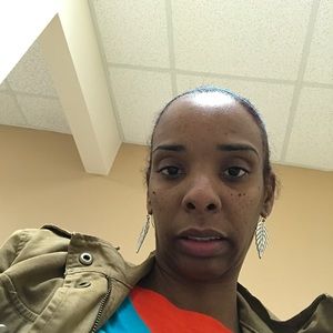 Meet your Posher, Courtney