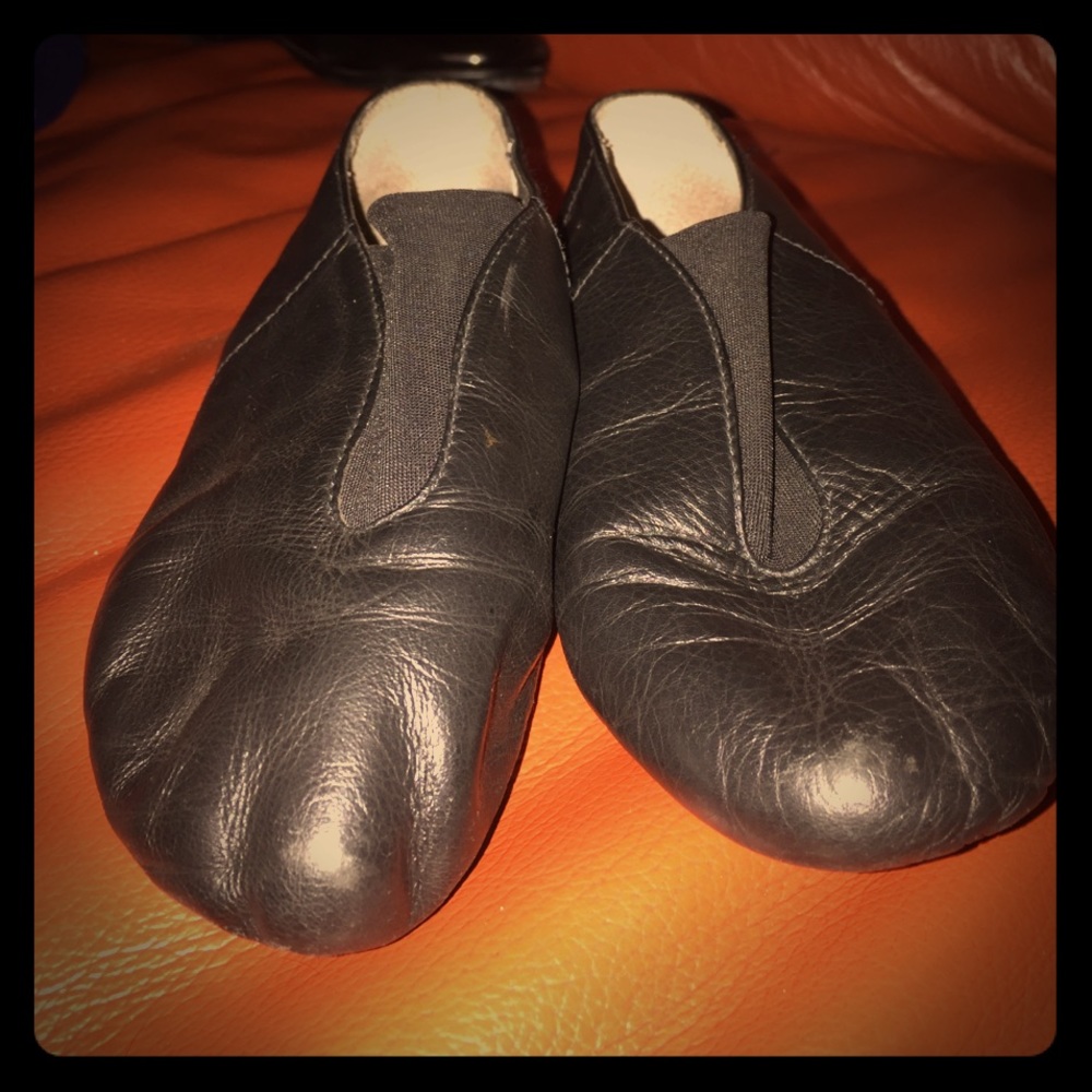 Little girl jazz shoes lightly worn