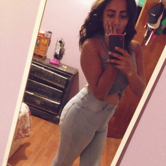 Meet your Posher, Daniela - Picture 1 of 1