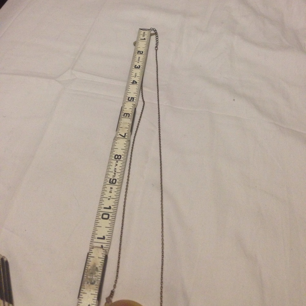 Anthroplogie necklace by Mimi Scholer Barcolena - Picture 3 of 4