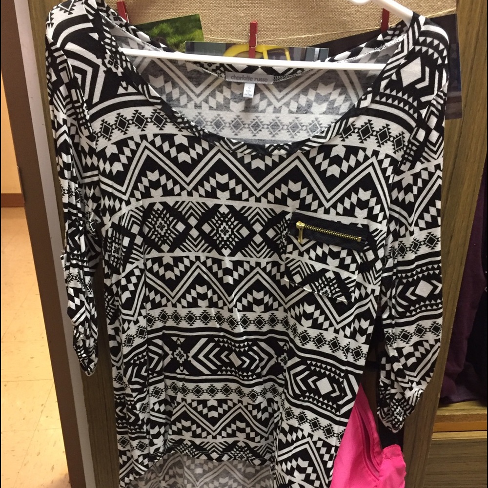Quarter sleeve top