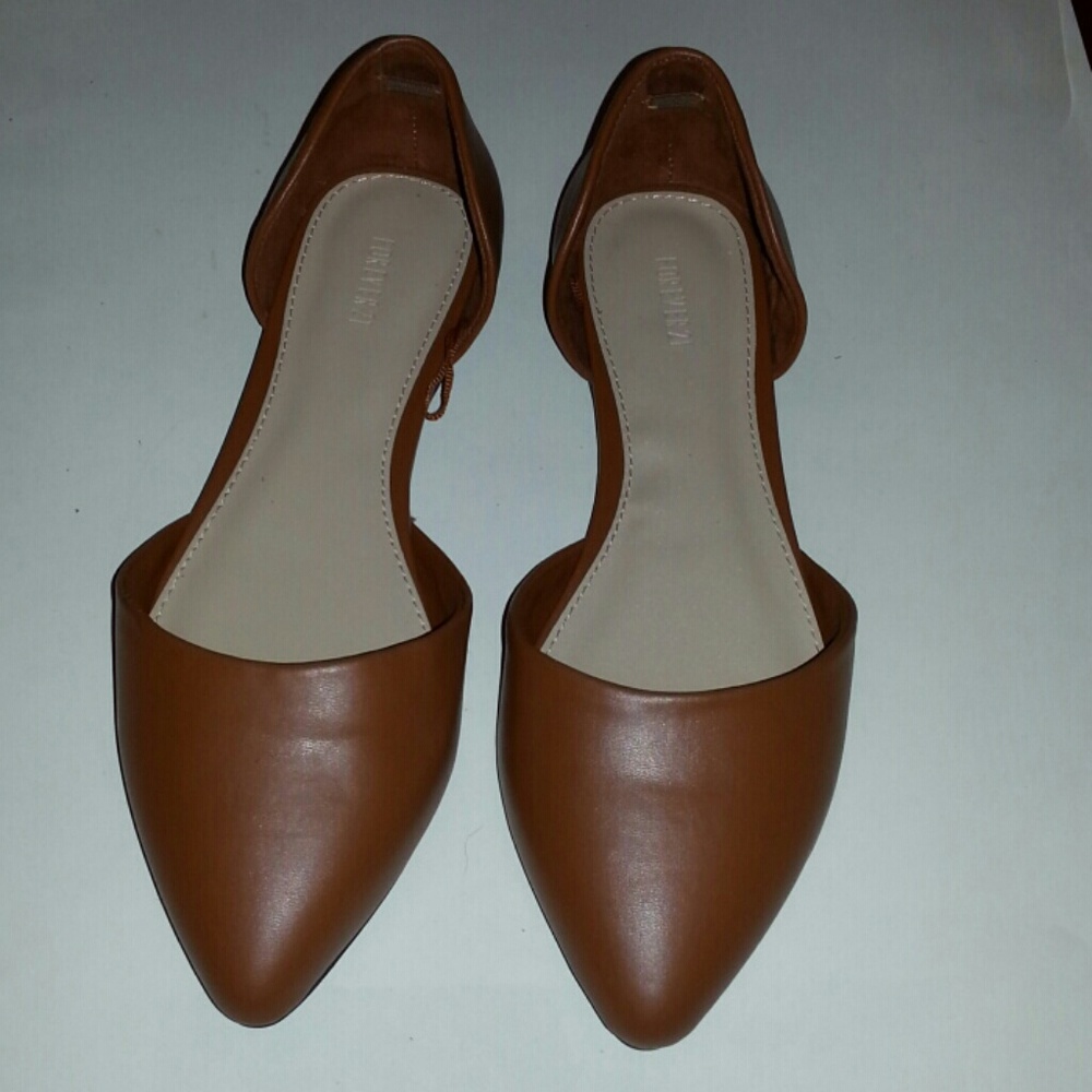 NWOT Forever 21 flats.