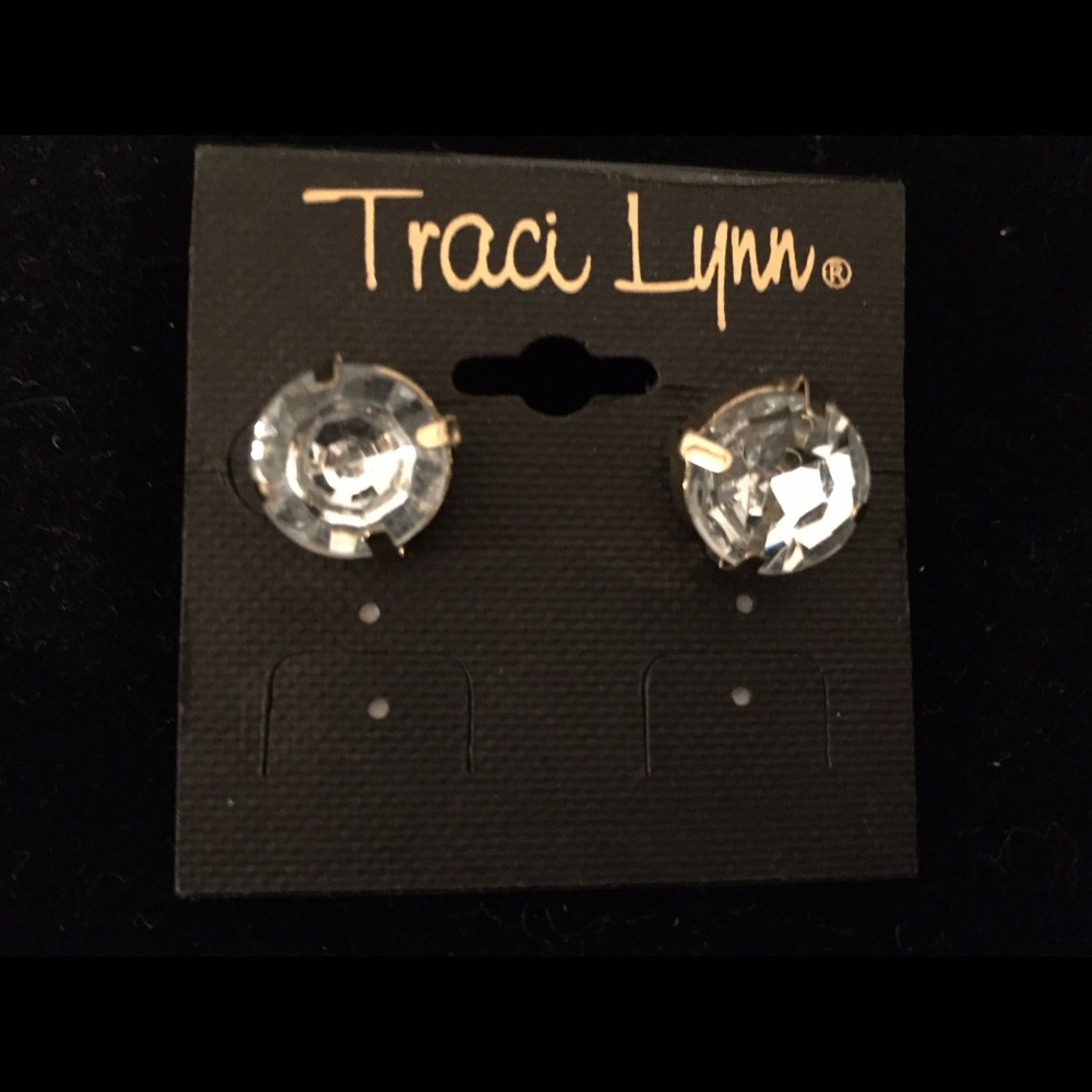 TLFJ Gold Diamond Stud Earrings