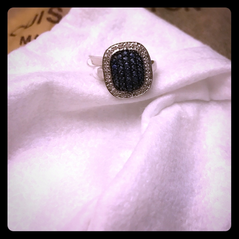 Blue & White diamond ring