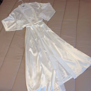 🌷Nightgown & Matching Robe🌷