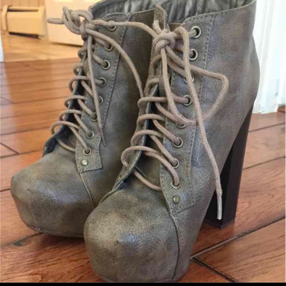 5 inch light brown platform booties size 7