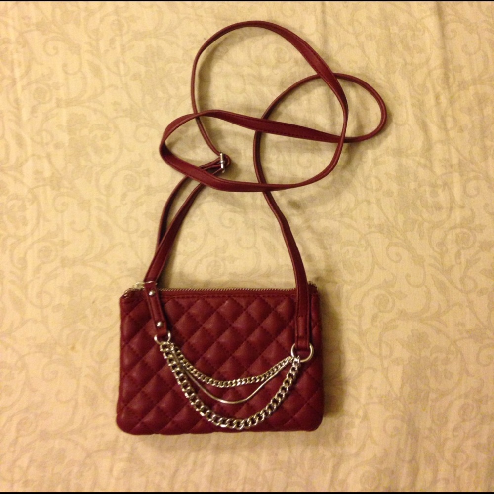 Express Quilted Red Crossbody with Chained Zip