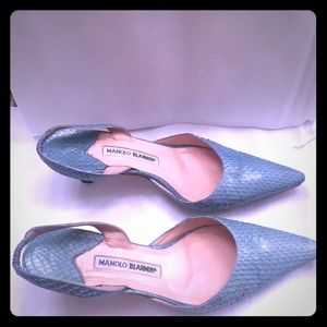 Manolo Blahnik snakeskin blue low heel shoes