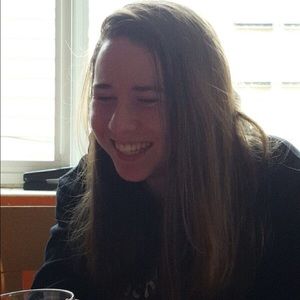 Meet your Posher, Maya