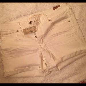 BNWT White denim shorts