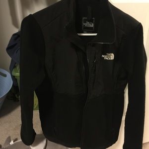 Women's North Face Denali jacket.