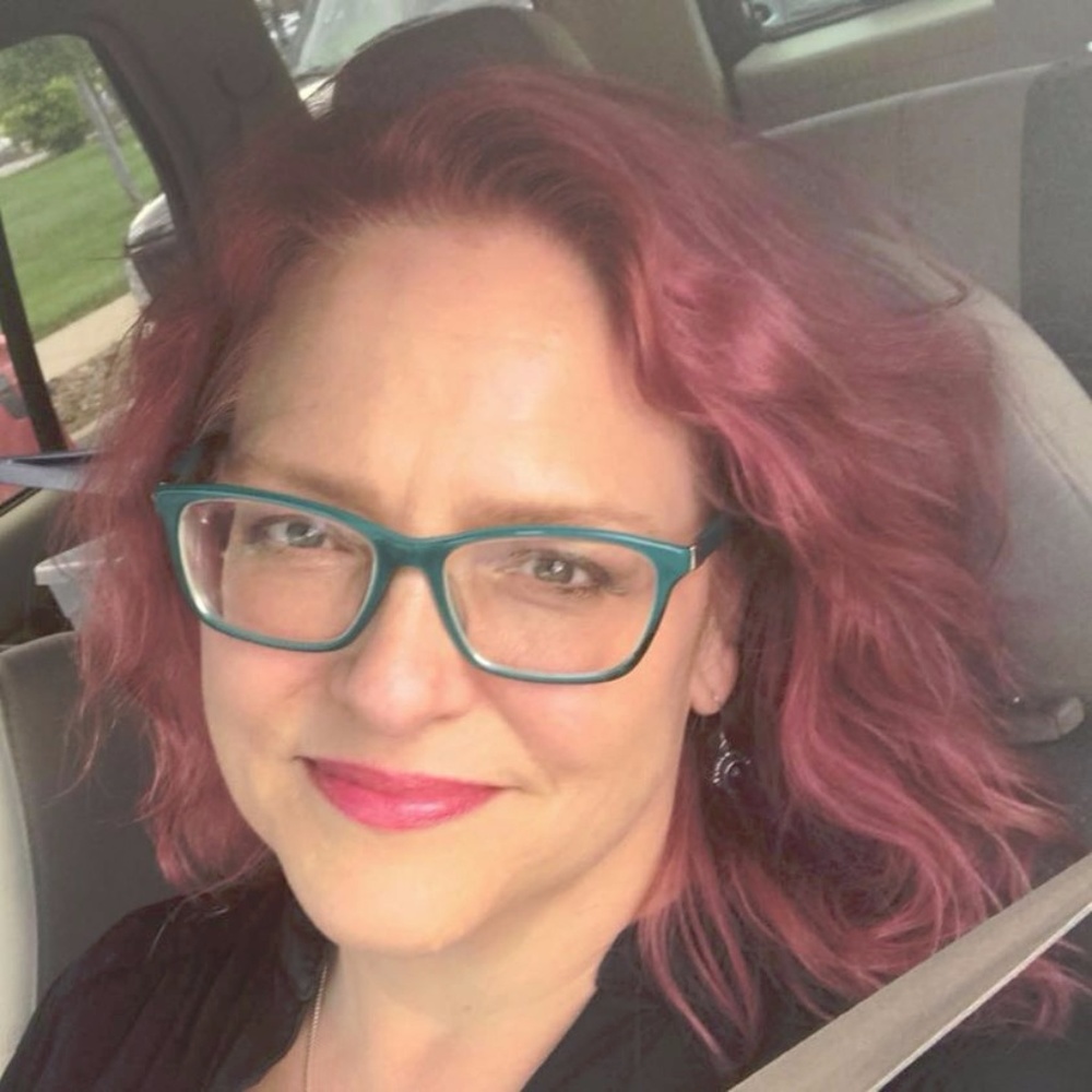 Hi! I'm Ellen Regina