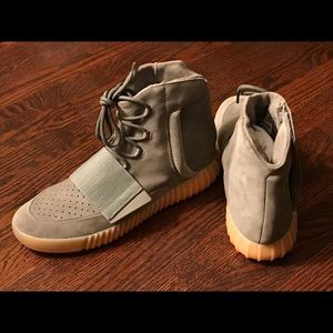 Yeezy 750 Boost Grey/Gum