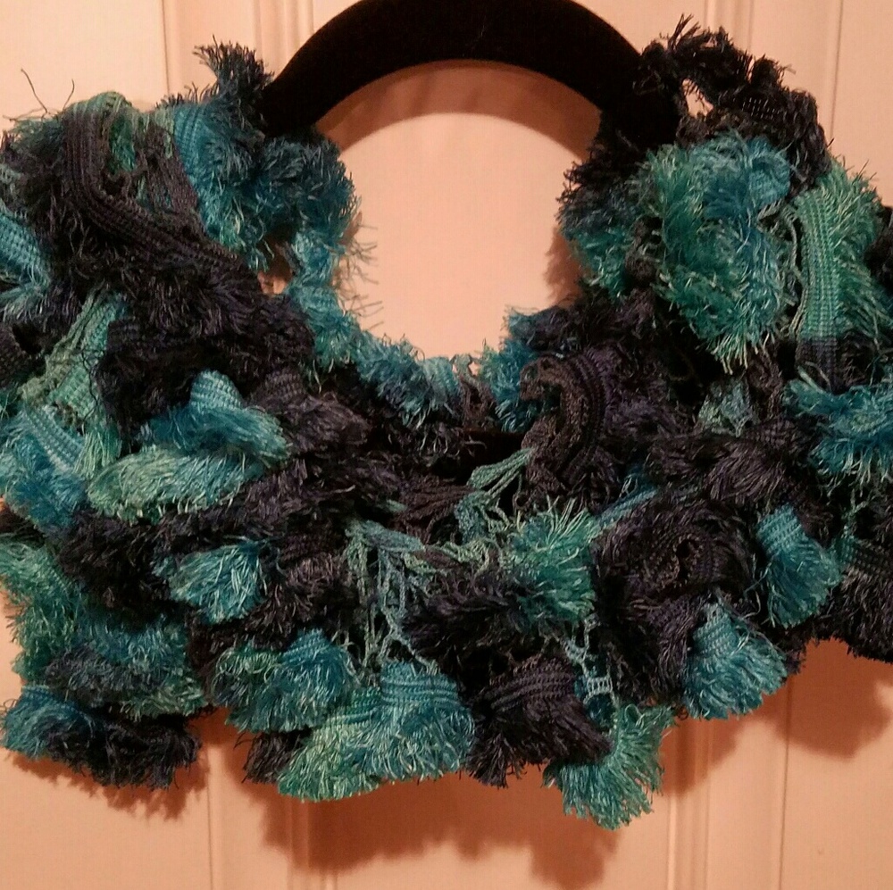 Fuzzy Blue Scarf - Picture 1 of 1